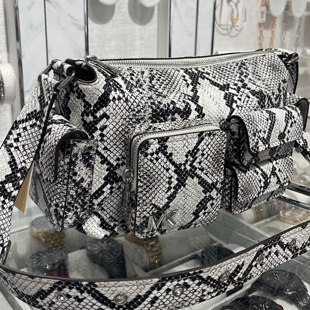 MICHAEL KORS Dakota Medium Snake Embossed Leather Pocket Shoulder Bag
ALUMINUM - Picture 2 of 16